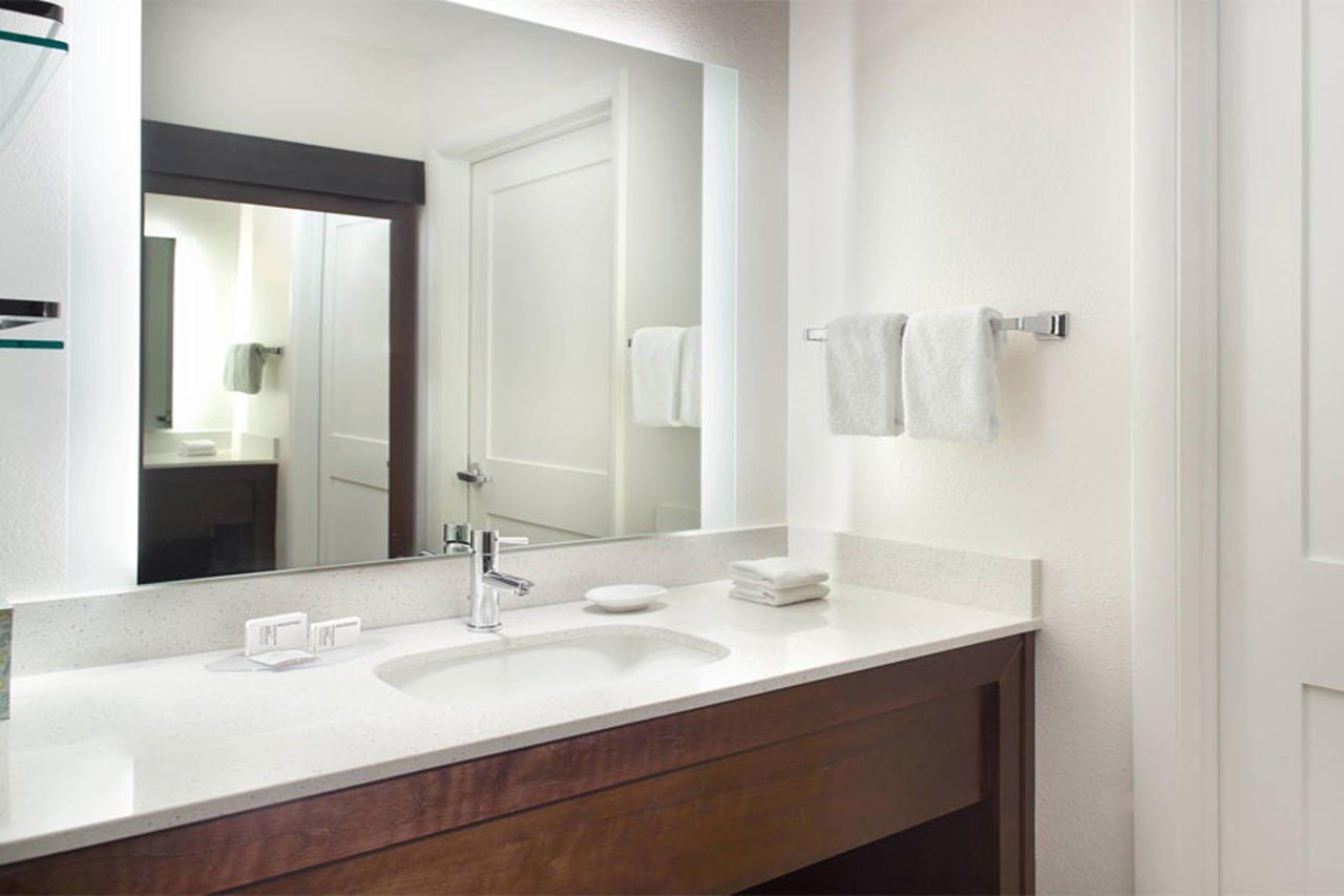 Sonesta Es Suites Raleigh Кэри Экстерьер фото